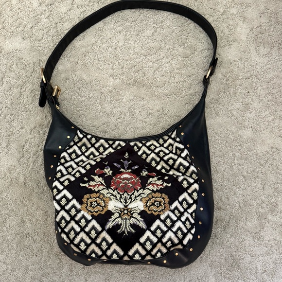Maxx New York Handbags - Maxx New York Black and White Geometric Hobo Bag